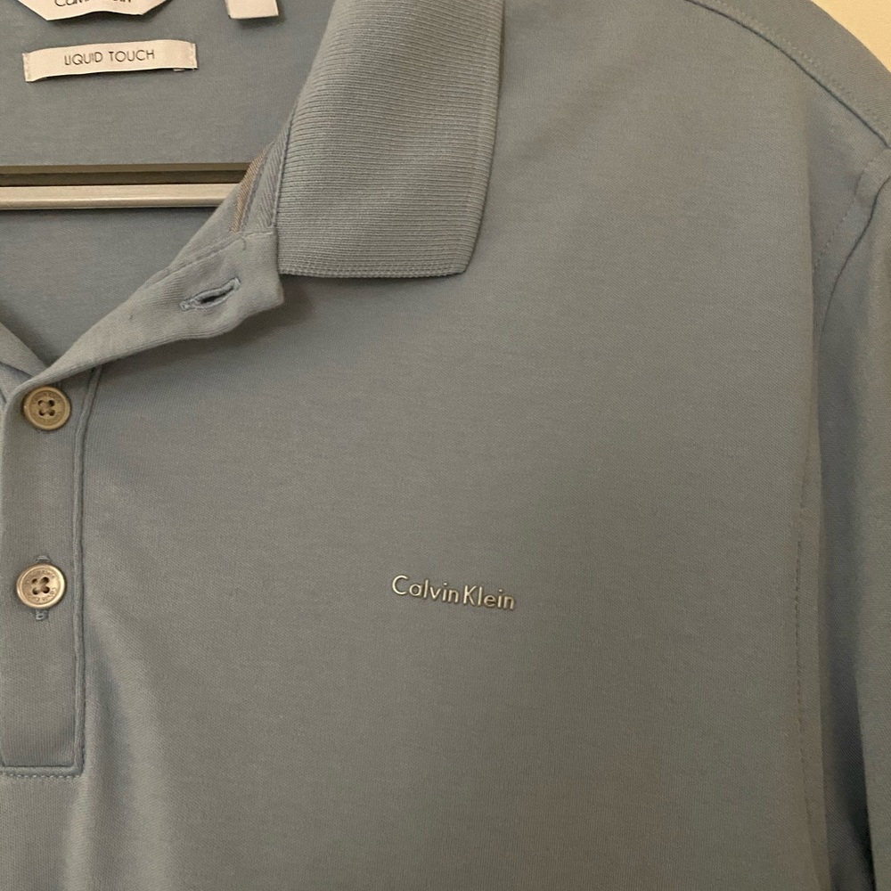 Calvin Klein - Picture 3 of 4